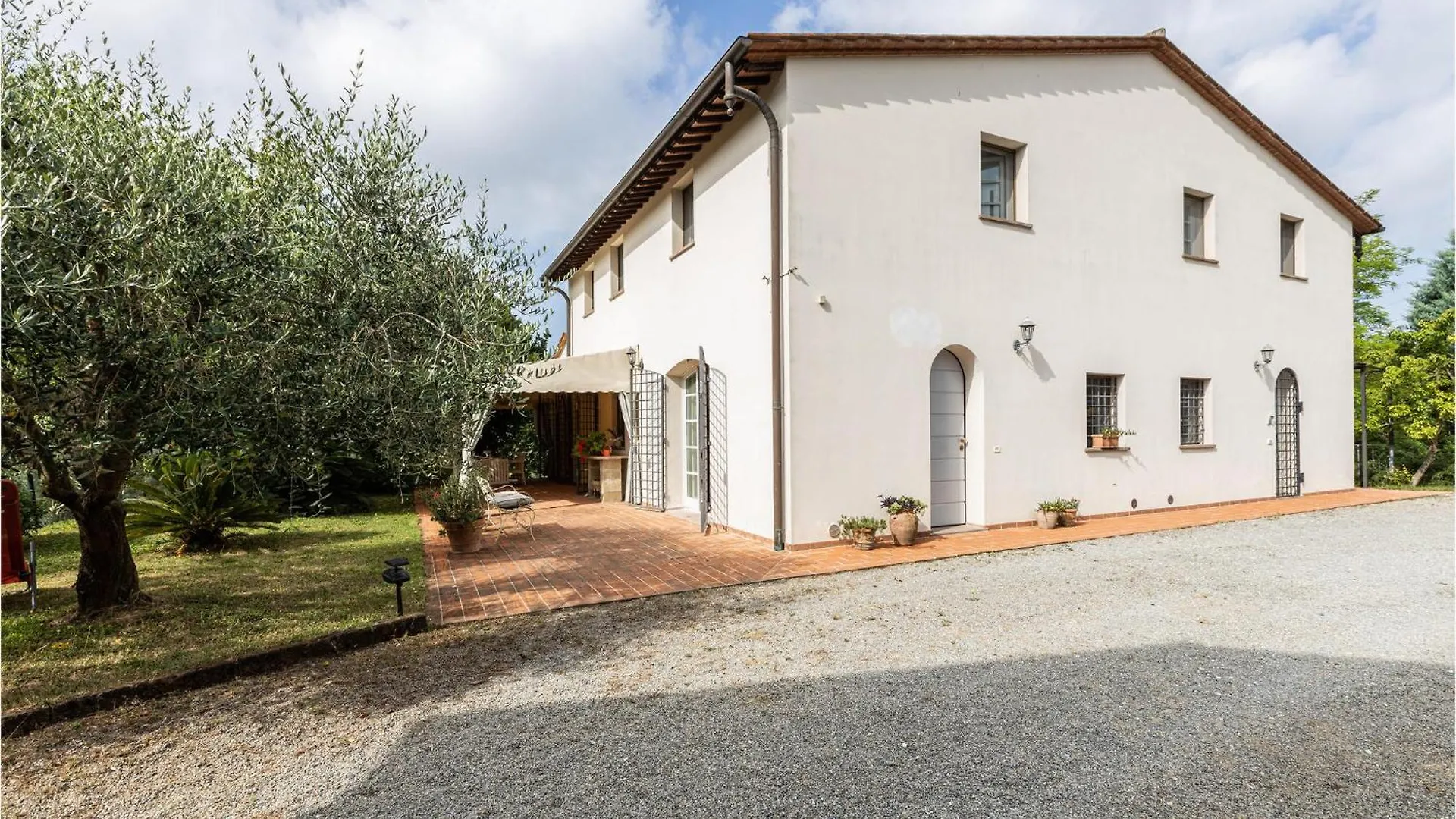 2 Bedroom Lovely Home In Montecastello Casa vacanze