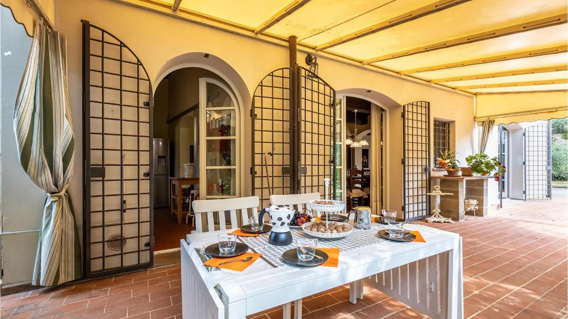 2 Bedroom Lovely Home In Montecastello 0*,