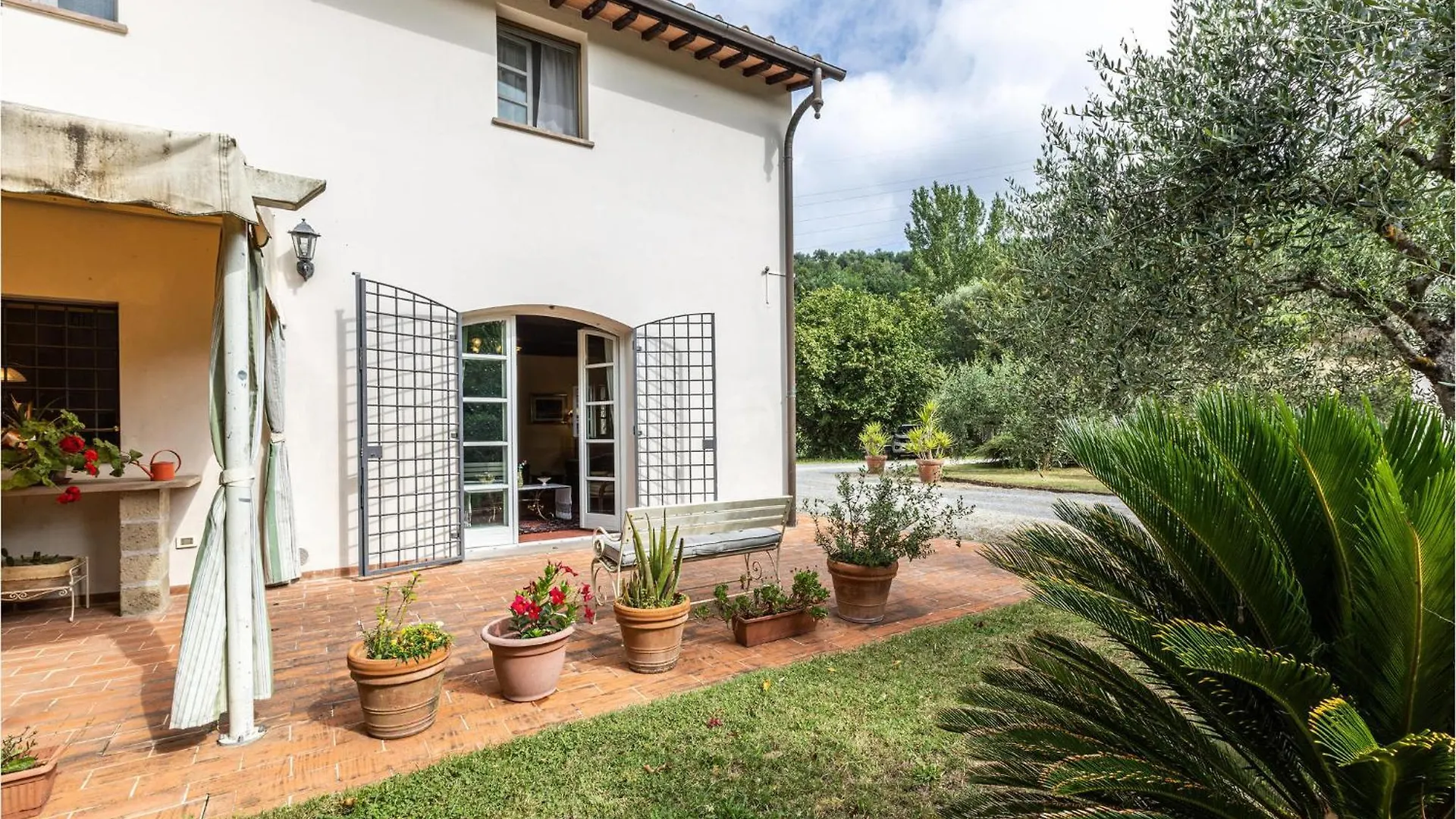 2 Bedroom Lovely Home In Montecastello Casa vacanze
